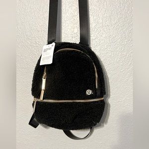 NWT Lululemon City Adventurer Backpack Micro 3L
Black Fleece with Gold hardware